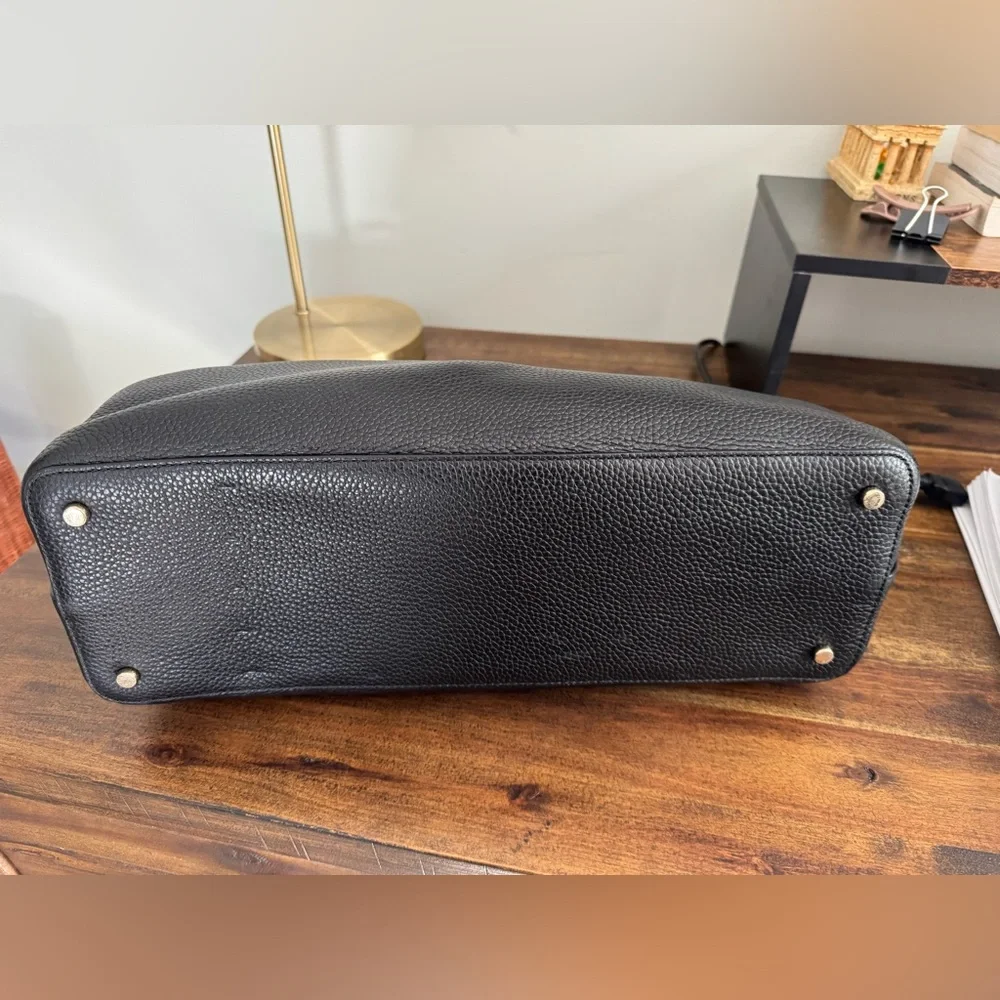 Kate Spade Black and Cream Shoulder Bag - Picture 4 of 9